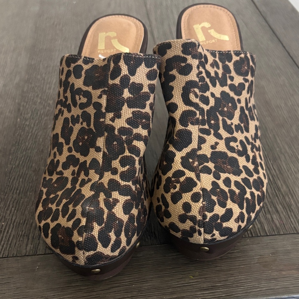 Bauer Brown Leopard Print Mules